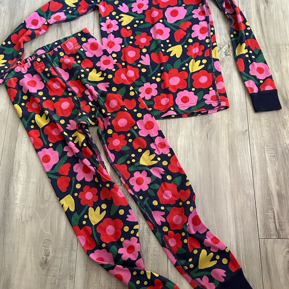 Hanna Andersson Navy Pajama Set with Pink & Red Floral Print